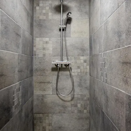 Superbe Grange Reamenagee 公寓 *